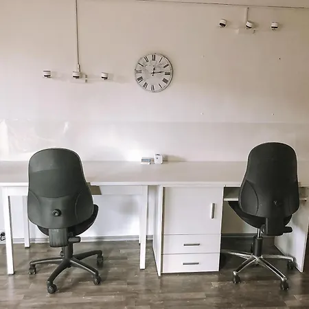 Schoene Mit Grossem Garten *